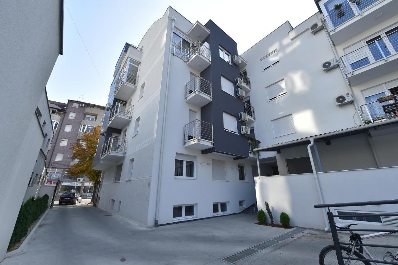 Apartment Sinisa With Garage Novi Sad Luaran gambar