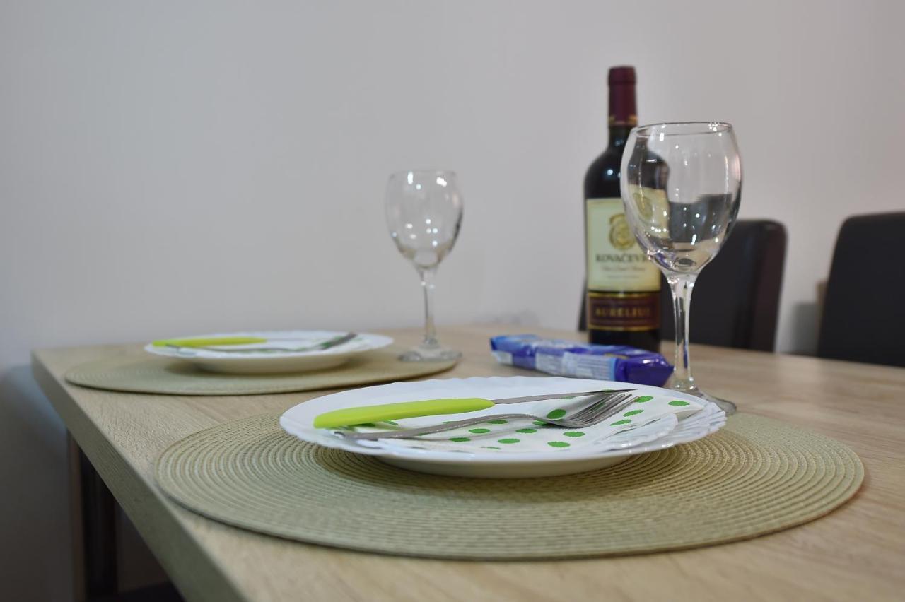 Apartment Sinisa With Garage Novi Sad Luaran gambar
